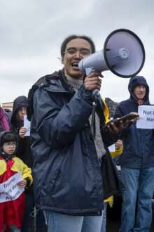 Duas dezenas de pessoas manifestam-se contra uso da Base das Lajes no conflito